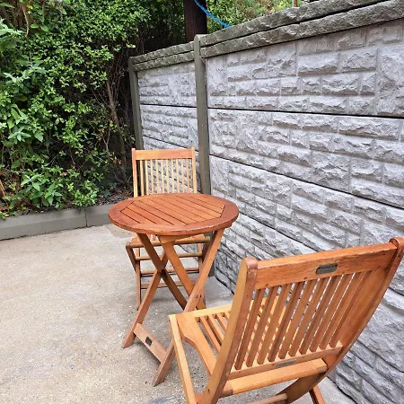 Апартаменты Pollys Haven